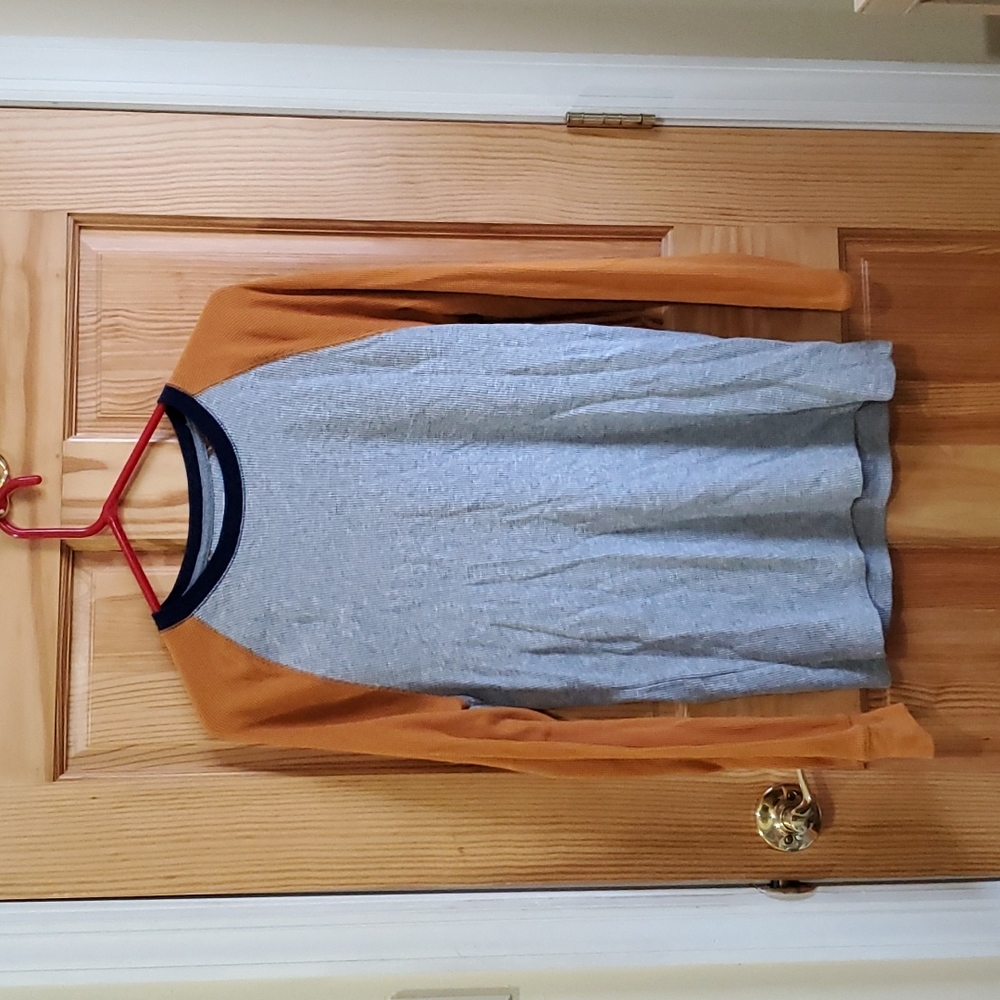 Gap long sleeve shirt